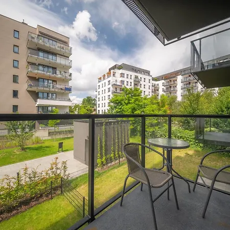 Apartamento Blue Sapphire Kierbedzia Varsóvia